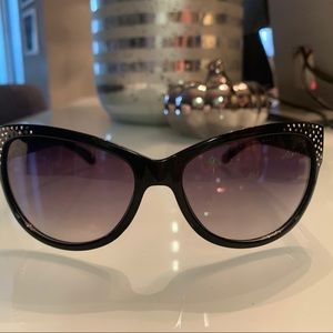 MARC JACOBS Black Sunglasses 🕶